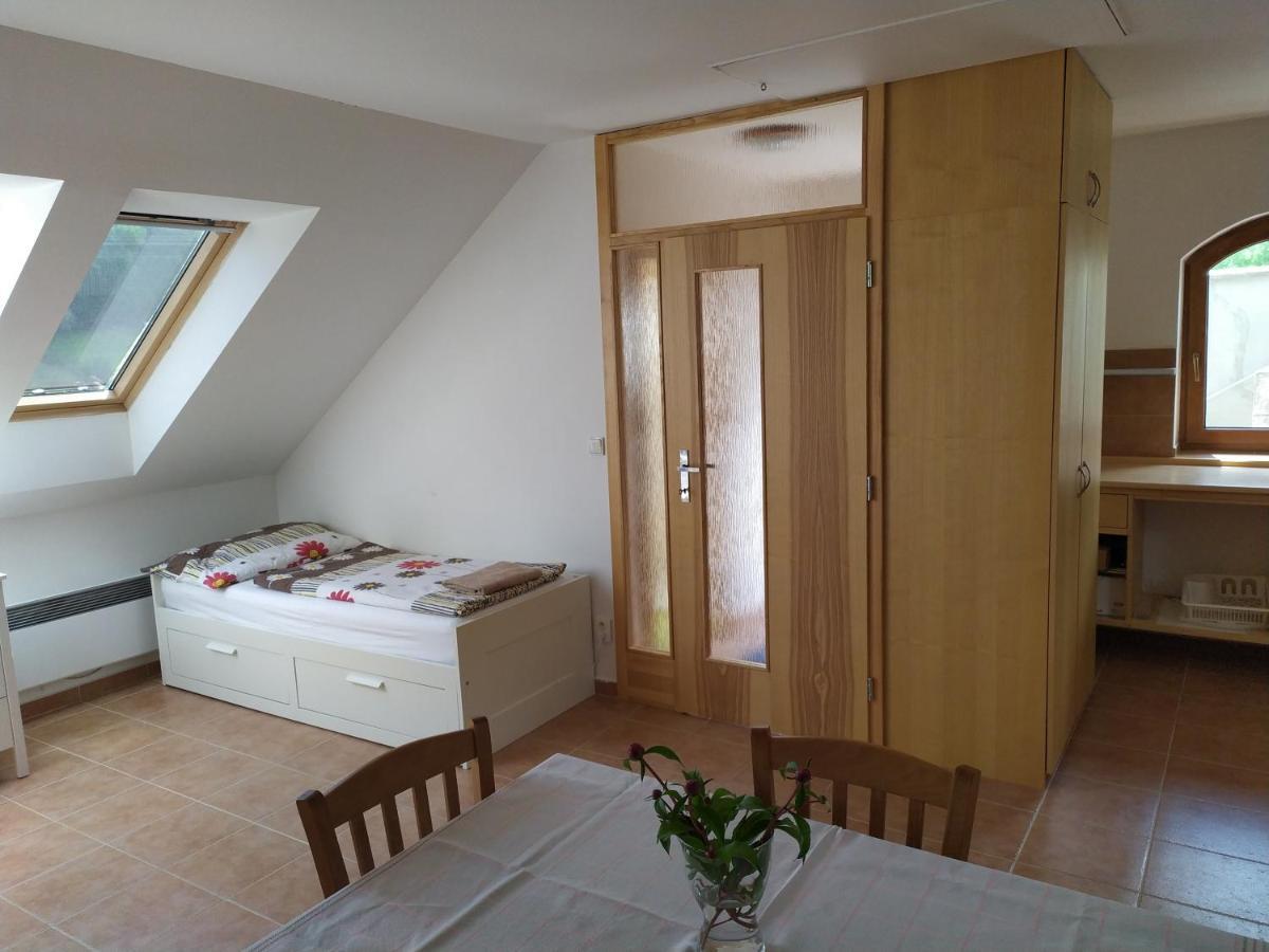 Apartment Koprivovi Nemcicky  Экстерьер фото