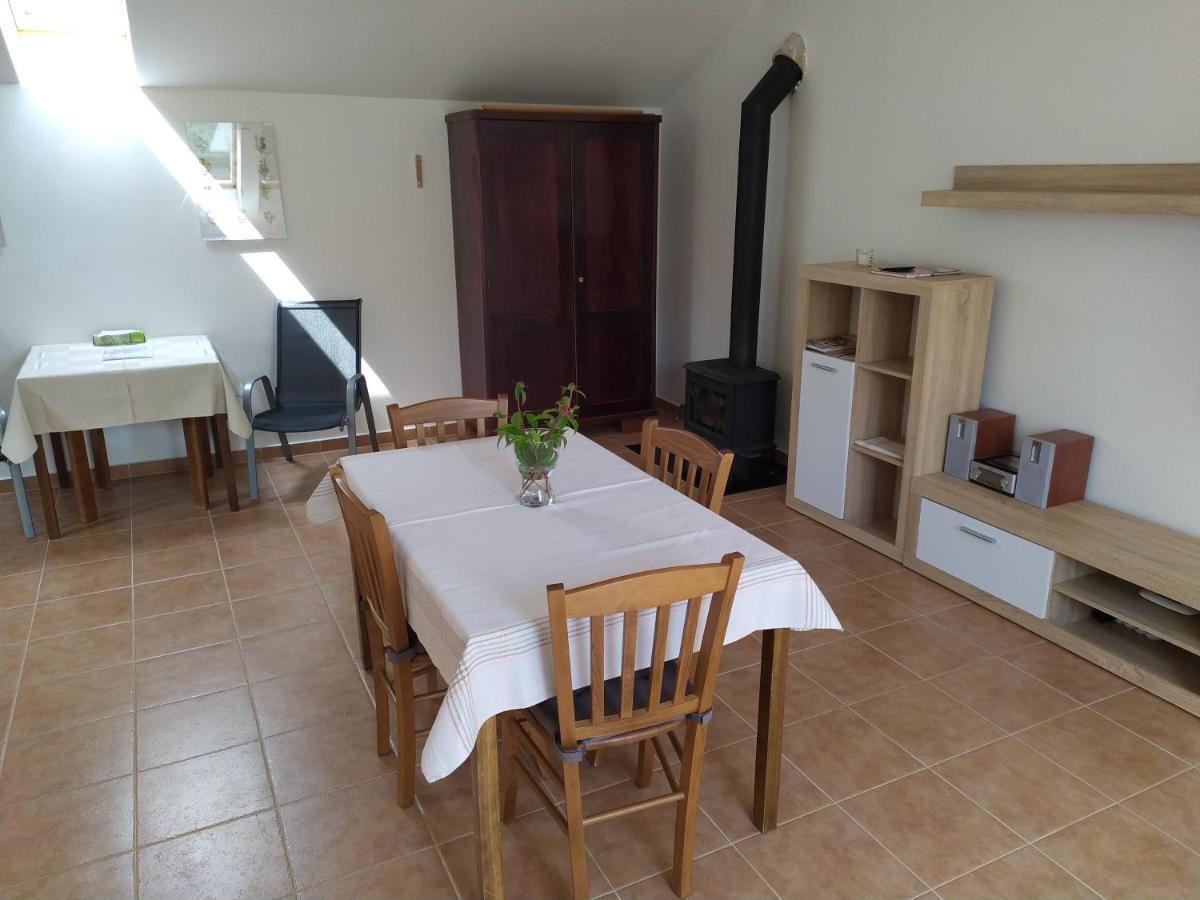Apartment Koprivovi Nemcicky  Экстерьер фото